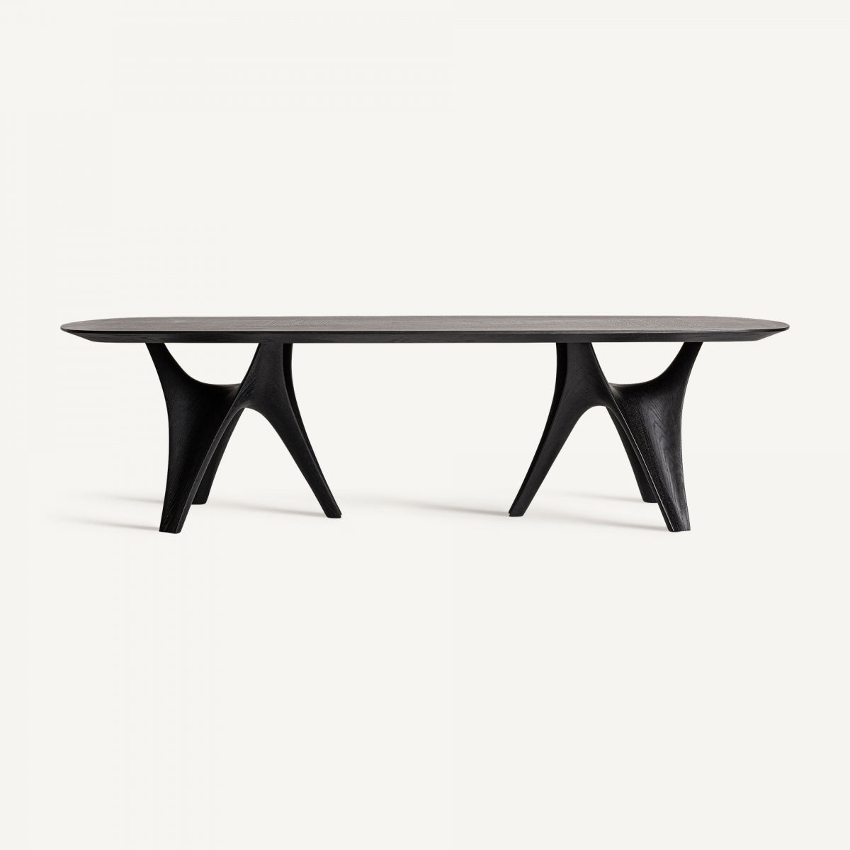 Bilzen Dining Table